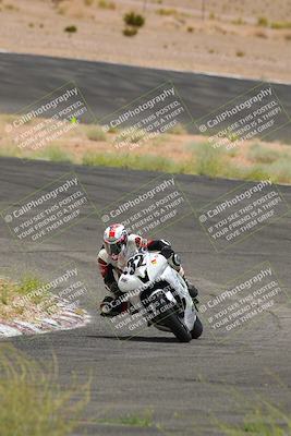 media/Jun-04-2022-WERA (Sat) [[b852bbbd55]]/Race 4 C Superbike Expert Novice/